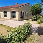 Holiday home Pavillon Du Golf *